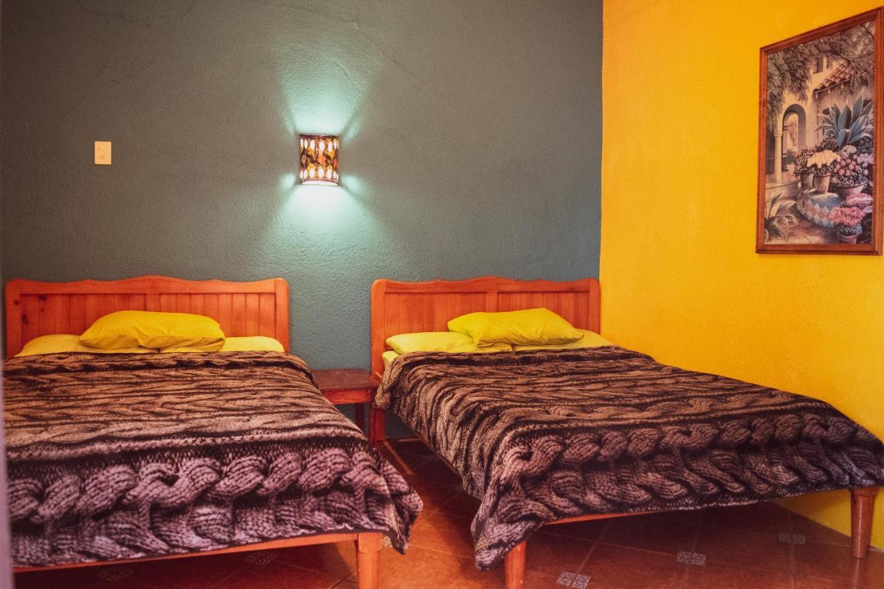 Planet Hostel Сан-Кристобаль-де-Ла-Касас Экстерьер фото